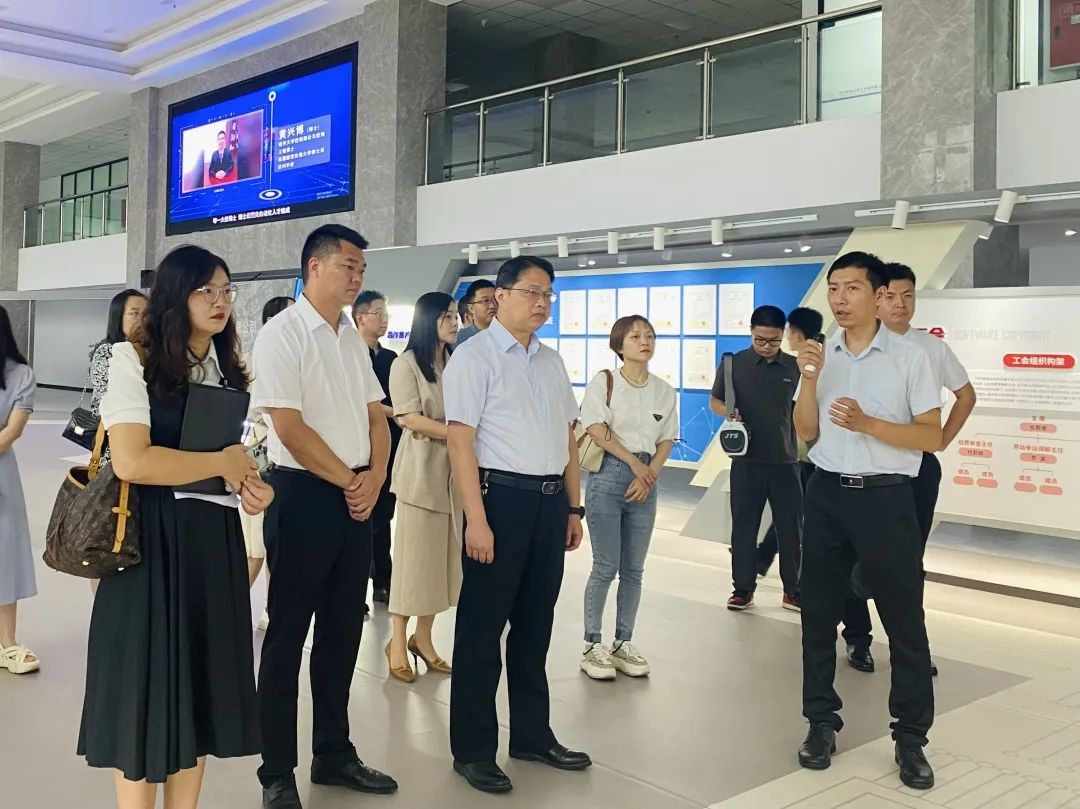 聚焦精准对接，促进融合发展 -“园区行”贯彻落实市委第九届委员会第六次全会精神